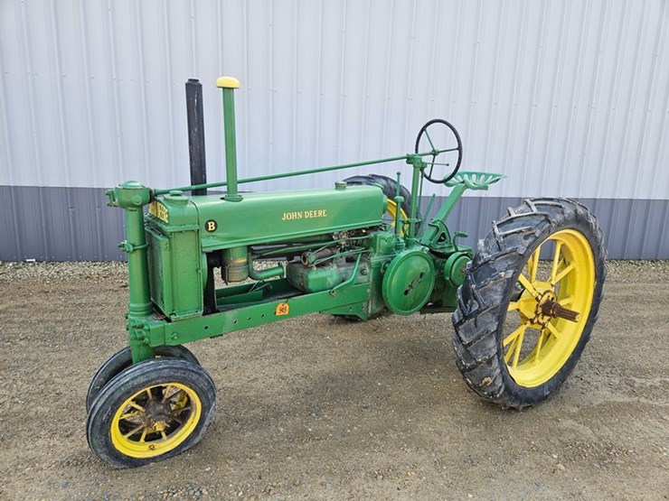 1938-john-deere-model-b-image-1