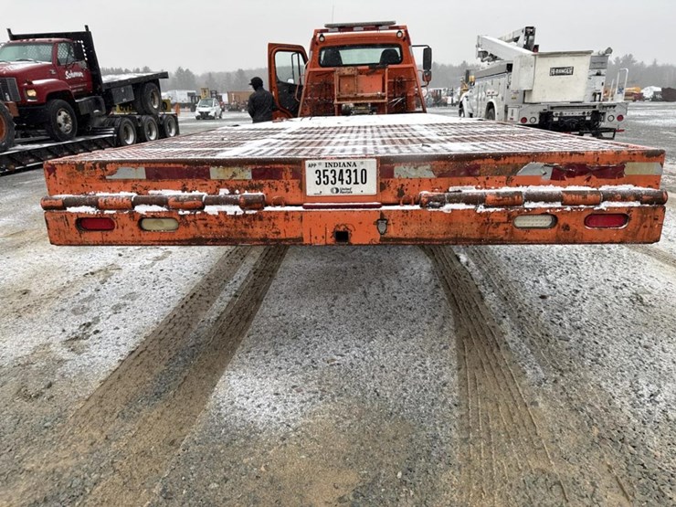 2016-massey-ferguson-8-image-27