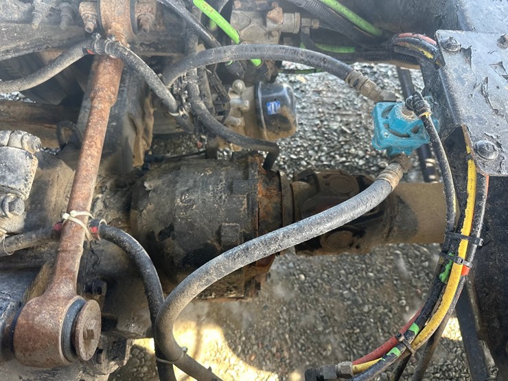 2012-international-7600-image-72