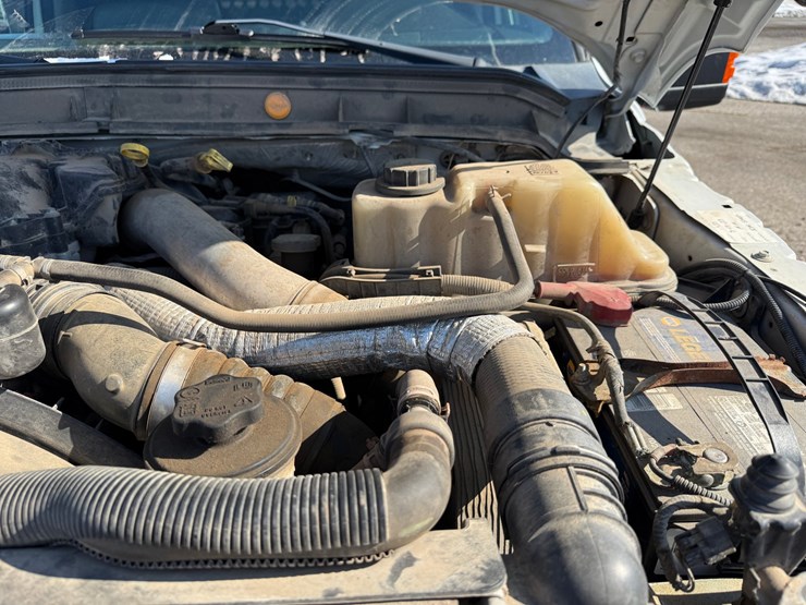 2014-ford-f550-xl-image-34