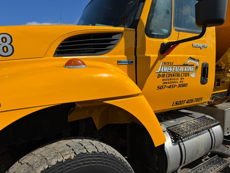 2009-international-workstar-7500-image-10