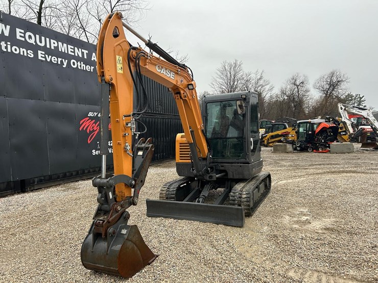 2019-case-cx60c-image-7