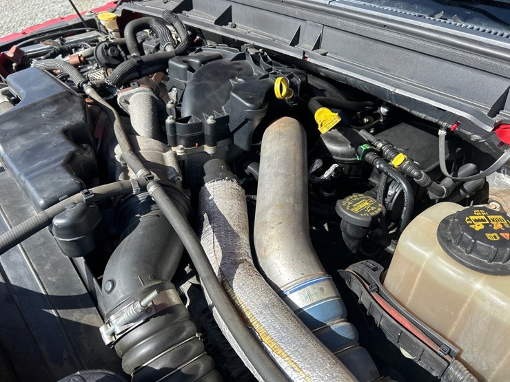 2011-ford-f550-image-49