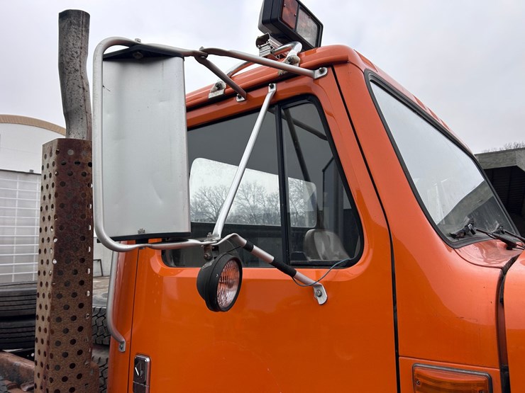 1992-international-4900-image-18