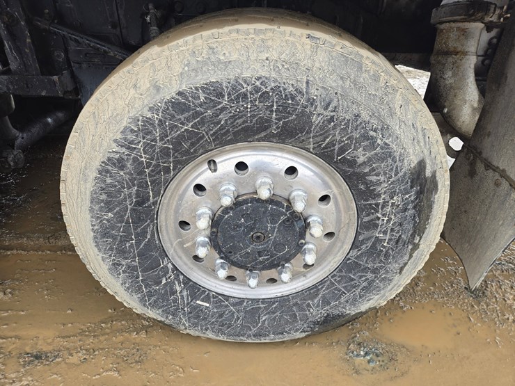 massey-ferguson-8-image-151