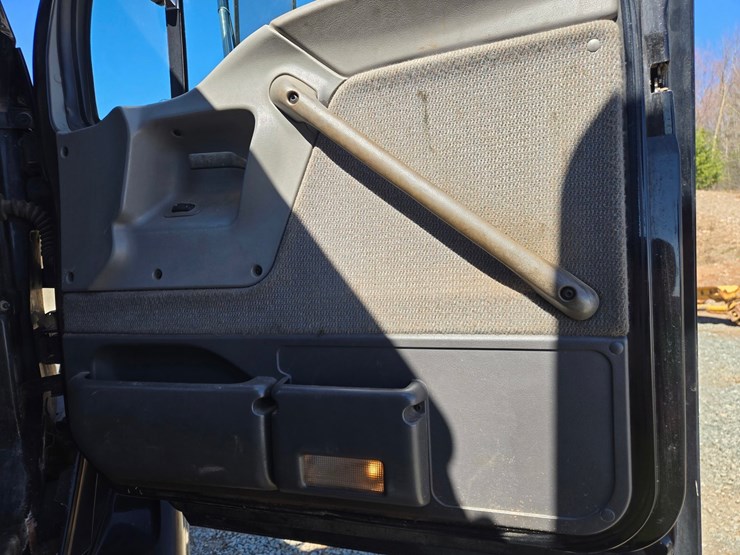 1999-caterpillar-c12-image-89