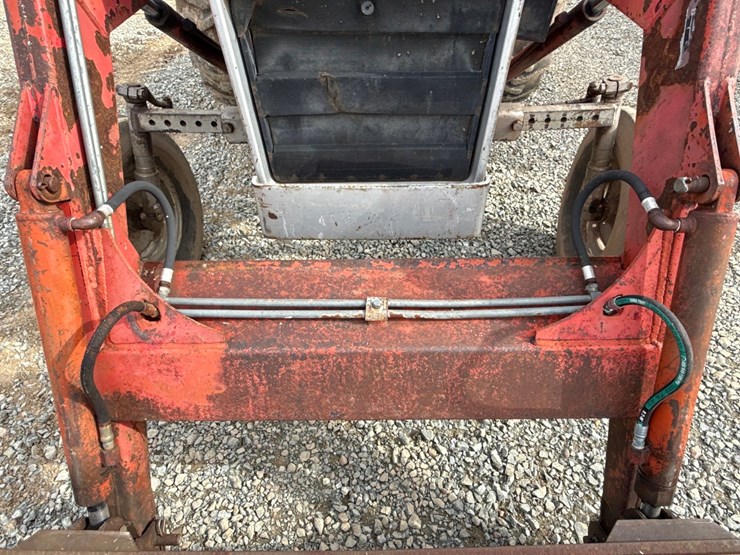 massey-ferguson-265-image-12