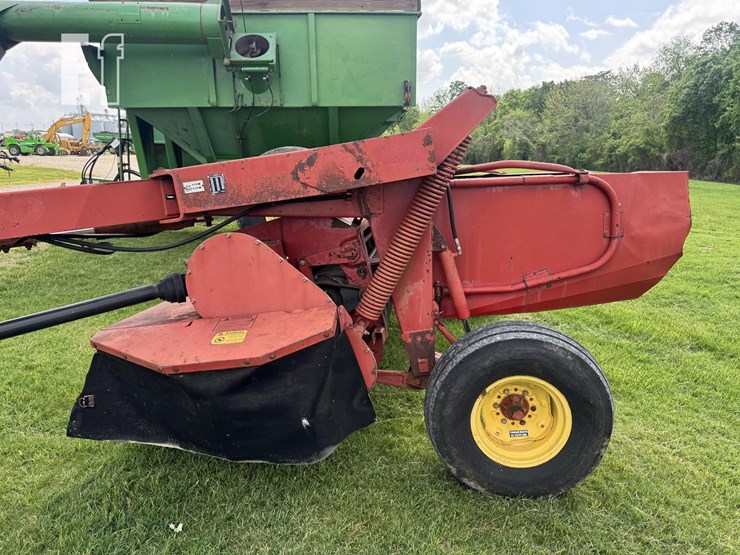 new-holland-1411-image-13