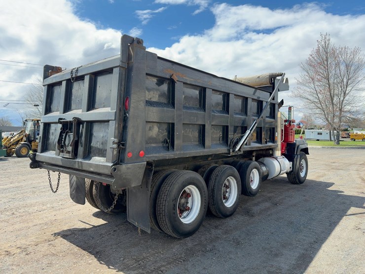 1998-mack-rd690s-image-5