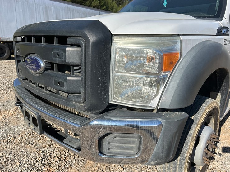 2012-ford-f550-image-11