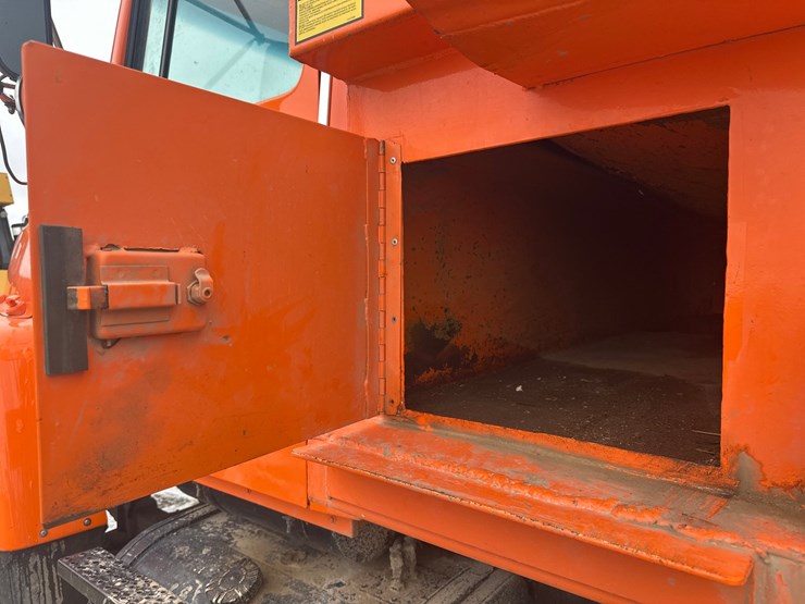 1997-massey-ferguson-8-image-22