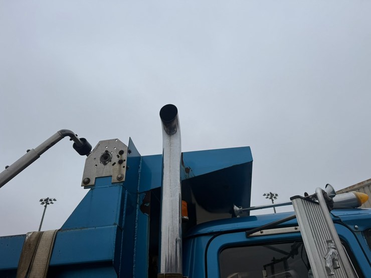 mack-rd686s-image-31