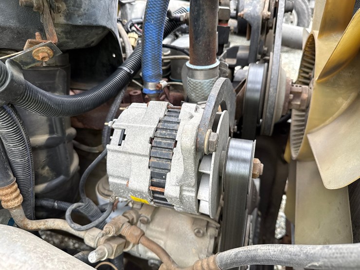 1993-ford-f700-image-56