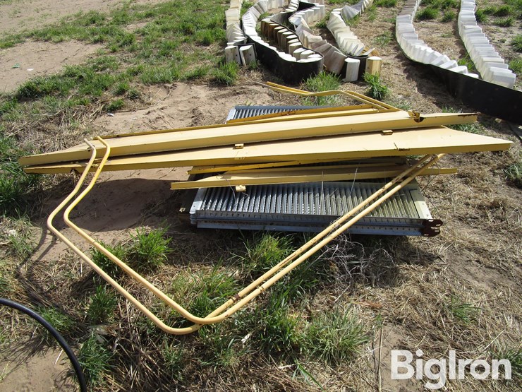 new-holland-tr96-image-8