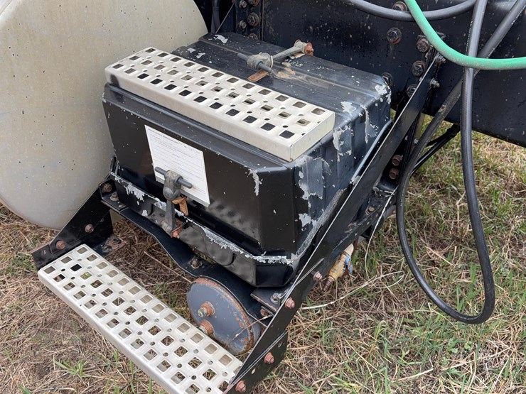 1994-volvo-wia-64t-sleeper-image-9