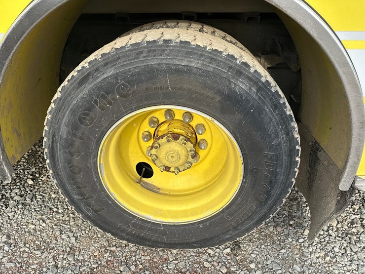 1998-massey-ferguson-8-image-92