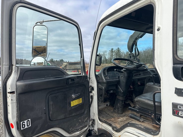 2000-gmc-t6500-image-27