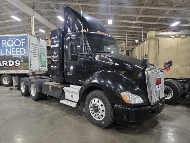2015-kenworth-t680-image-7