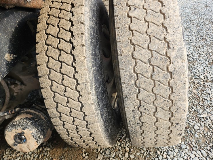 2016-kenworth-t400-image-109