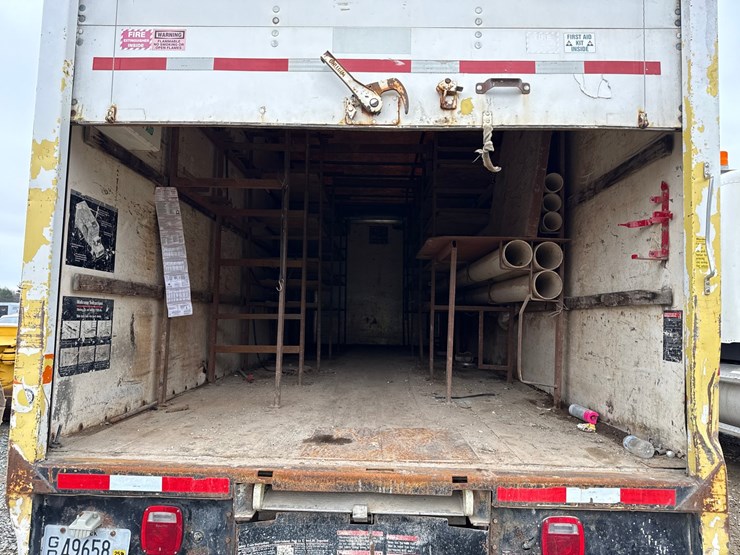 1993-ford-f700-image-70