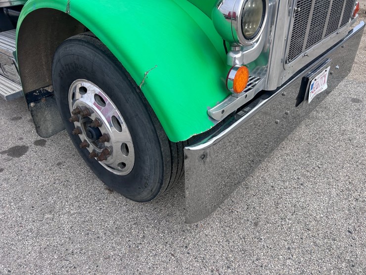 1999-peterbilt-379-image-20