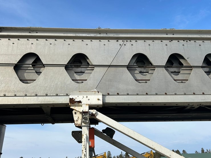 #2237-•-2006-mack-tri-axle-concrete-placement-truck-image-39