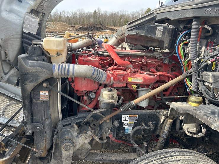 2017-kenworth-t680-image-62