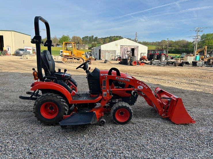 2021-kubota-bx2380-image-5