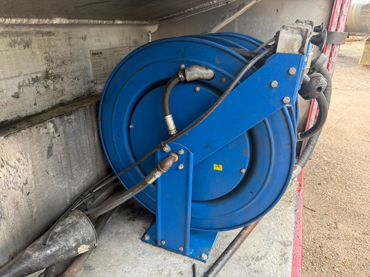 2012-international-7400-image-28