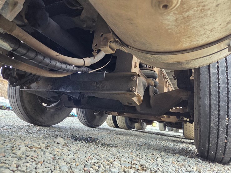 2006-massey-ferguson-8-image-41