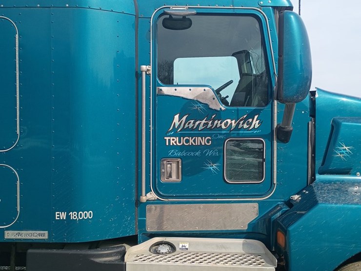 2002-kenworth-t600-image-15