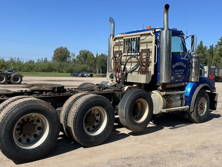 #1114-•-2005-western-star-tri-axle-heavy-haul-truck-tractor-image-5