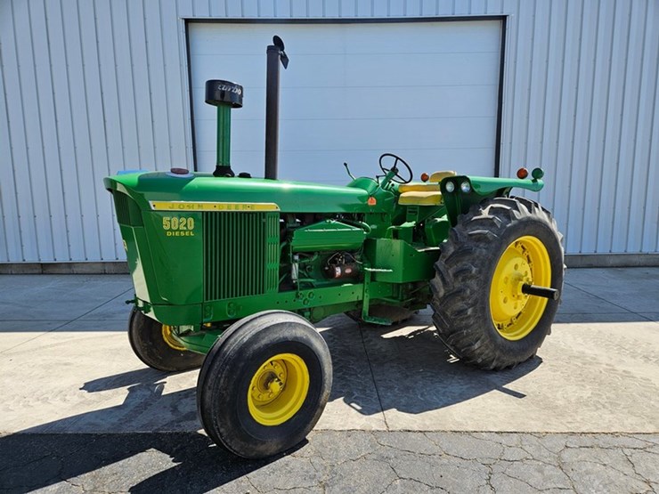 john-deere-5020-image-1