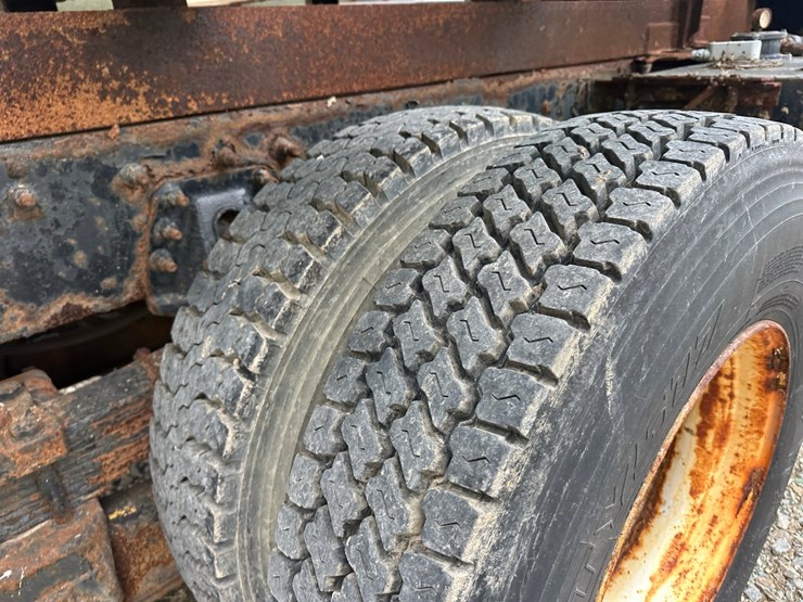 2007-international-7600-image-65