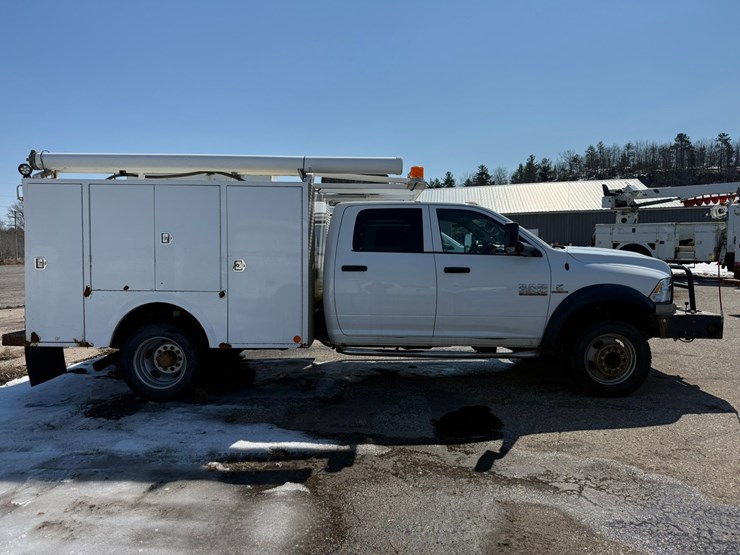 #1063-•-2014-ram-5500-heavy-duty-service-truck-image-6