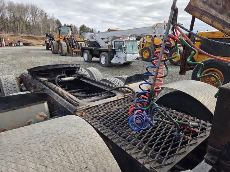 2007-massey-ferguson-8-image-23