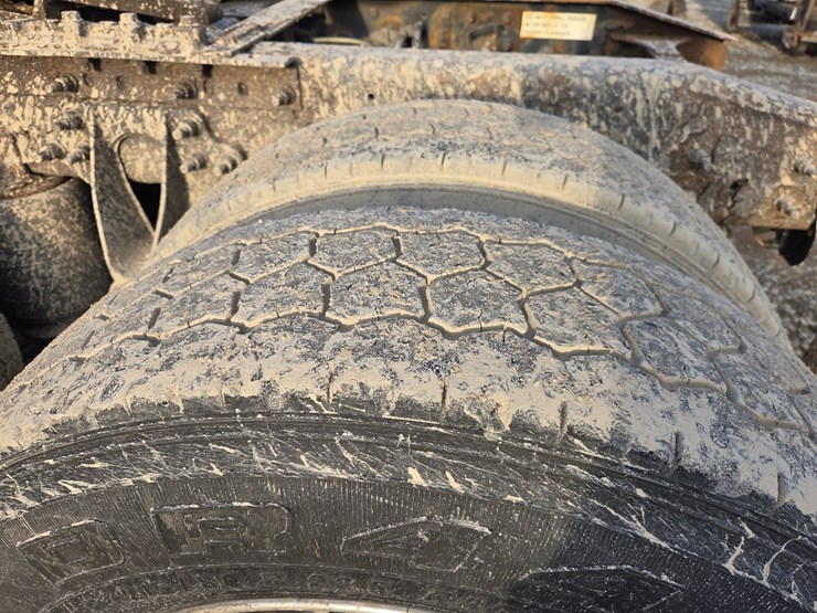 2013-international-prostar-image-83