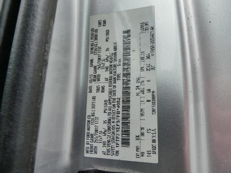 2015-ford-f150-xl-image-14