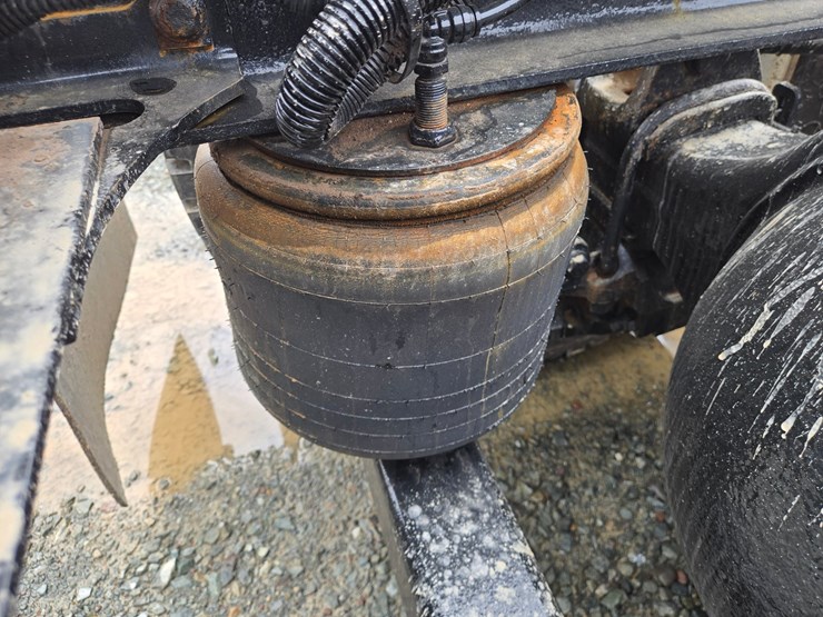 2019-international-hx620-image-36