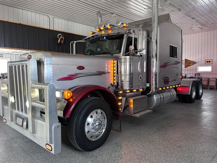2007-peterbilt-379-image-134