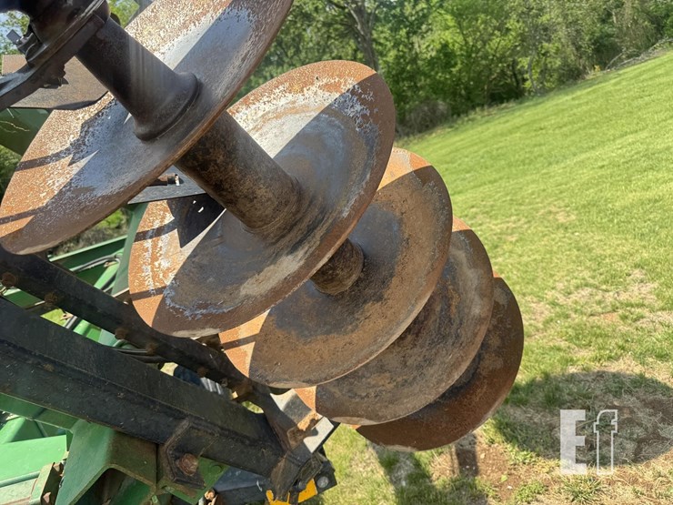 john-deere-630-image-12