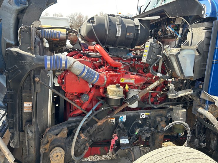 2017-kenworth-t660-image-31