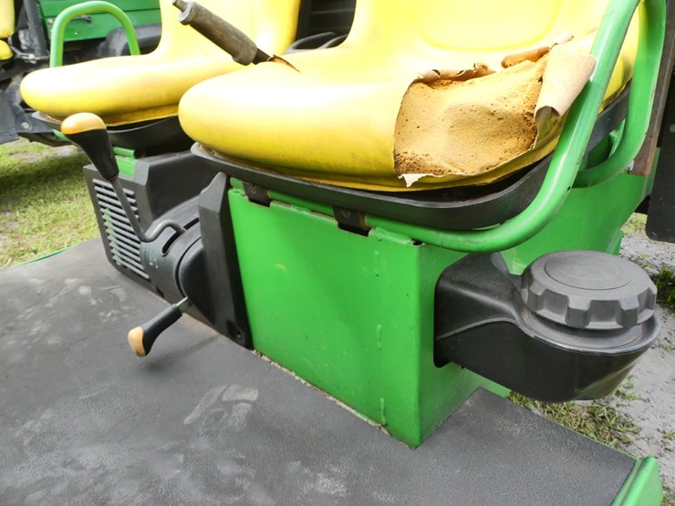 john-deere-tx-4x2-image-9