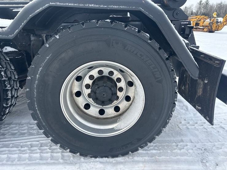 2009-caterpillar-c13-image-71