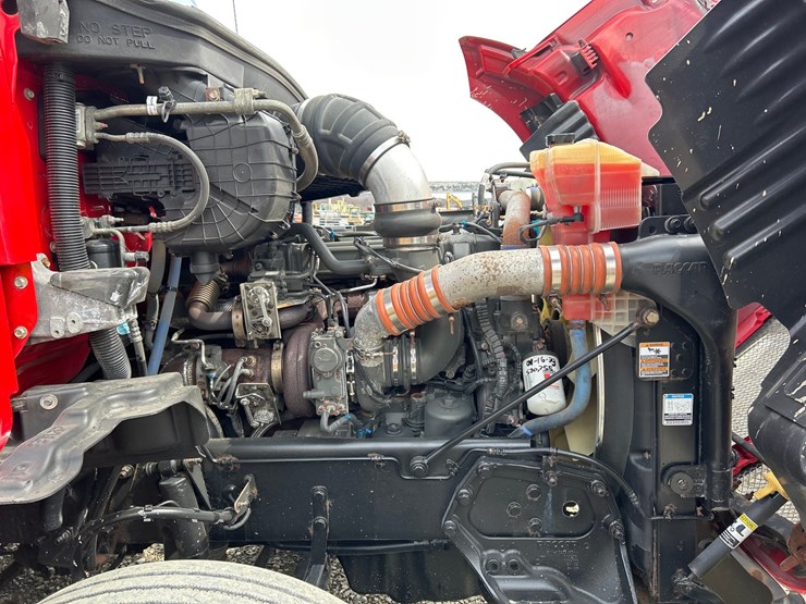 2015-kenworth-t680-image-47