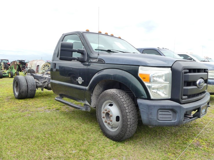2016-ford-f350-xl-image-2