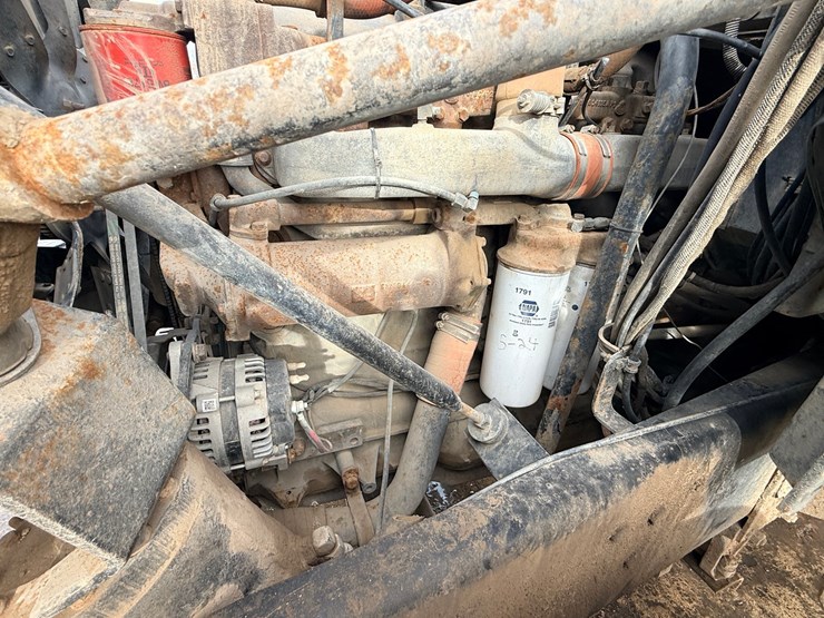 1988-mack-dm690s-image-45