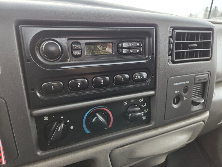 2001-ford-f350-image-55