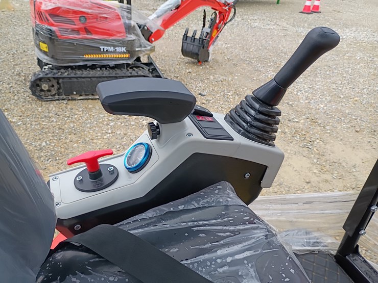 #l19-004-•-2026-diesel-tpm-18k-mini-excavator-image-14
