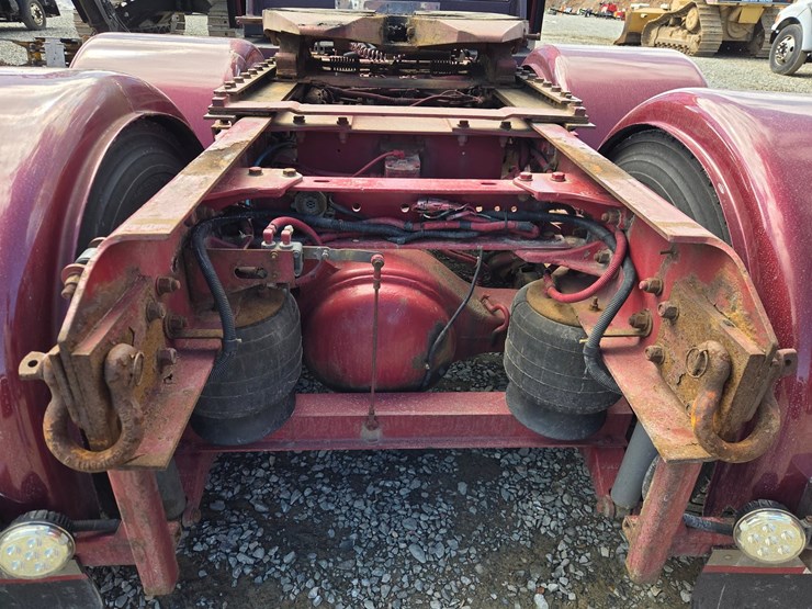 2006-kenworth-w900-image-33